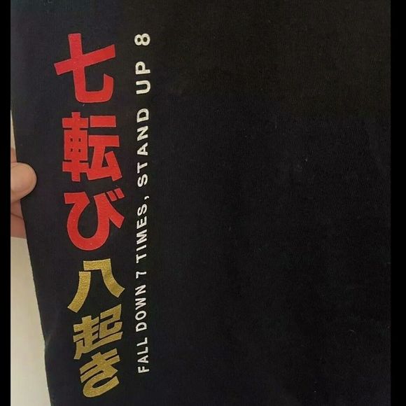 Red Label Mens T-Shirt Size Large Graphic Print Street Wear Artsy Logo Crewneck - Picture 7 of 12